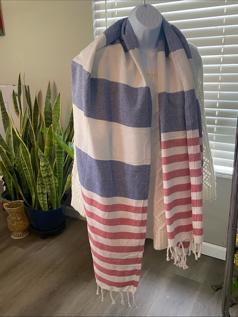 Striped woven Cotton scarf 🧣 in Blue, White & Red
